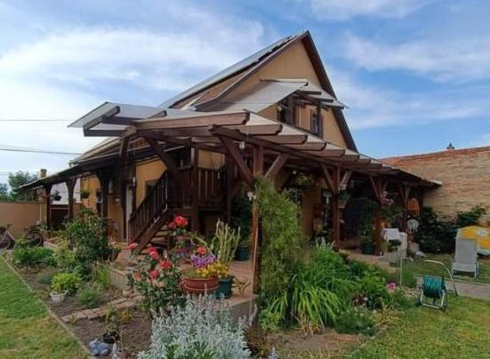 Holt-Tisza Vendeghaz Ξενοδοχείο Σέγκεντ Εξωτερικό φωτογραφία